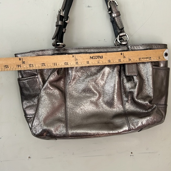 Vintage metallic pewter silver COACH handbag satchel shoulder bag - Picture 5 of 14